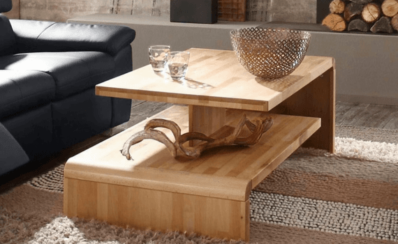 Houten salontafel met twee lagen in de hoogte