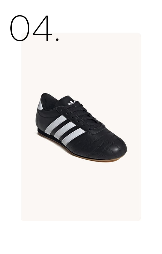 Zwarte smalle Adidas sneakers